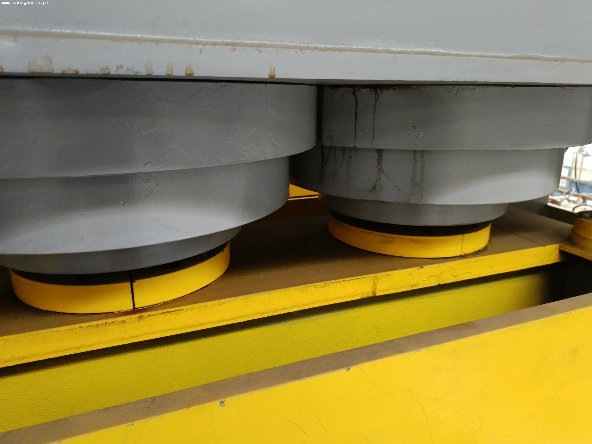 Pressa idraulica HYDRASAN 350 T in vendita - foto 4